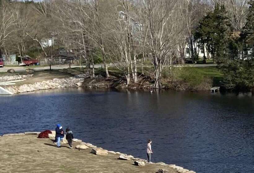 مبيت وإفطار Stagecoach House Inn