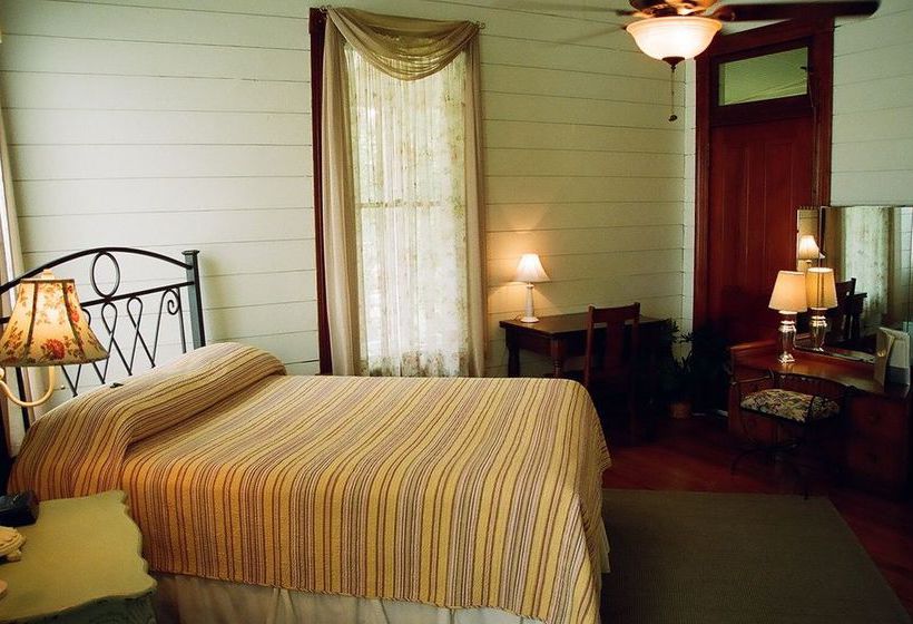 مبيت وإفطار The Booker Lewis House