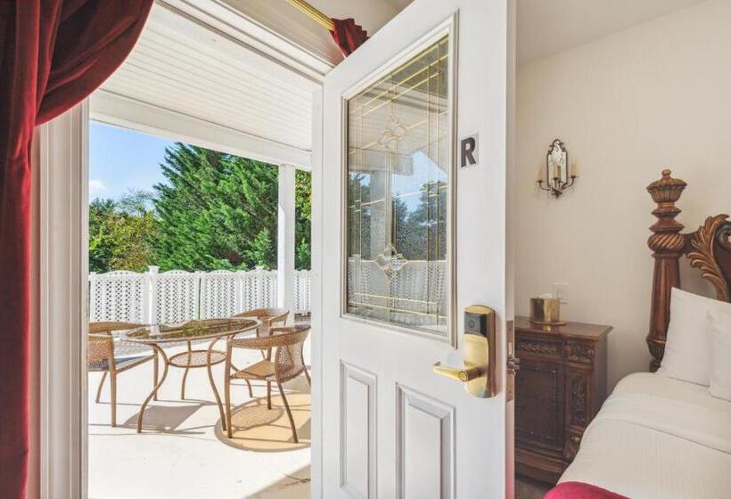 مبيت وإفطار The Columbia Inn At Peralynna