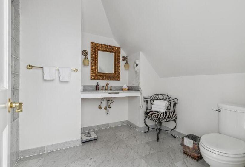 مبيت وإفطار The Columbia Inn At Peralynna