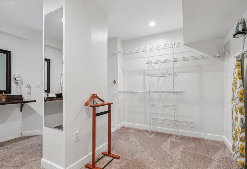 مبيت وإفطار The Columbia Inn At Peralynna