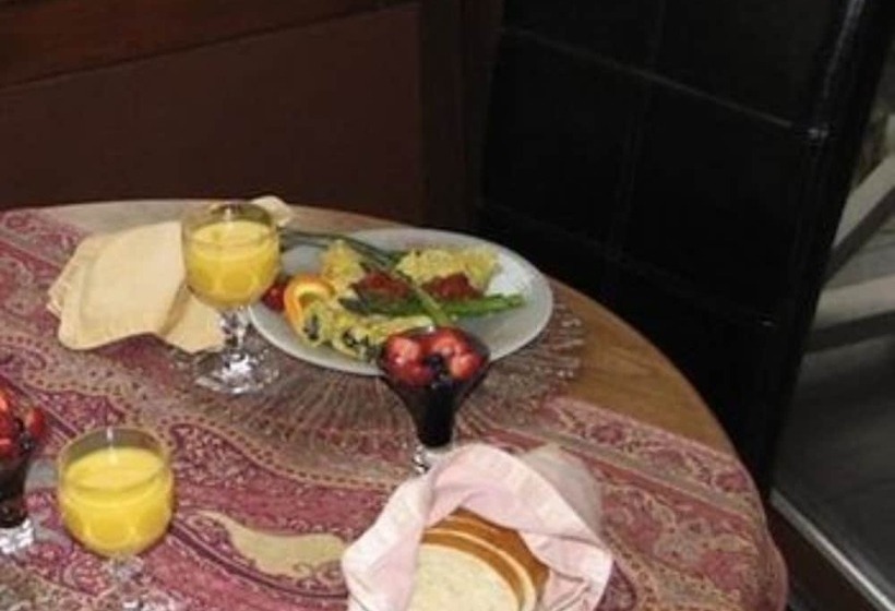 Boyden House Inn B&b