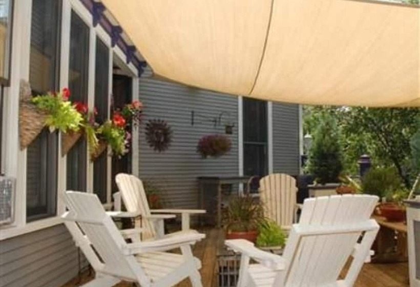 Boyden House Inn B&b