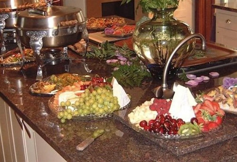 Boyden House Inn B&b