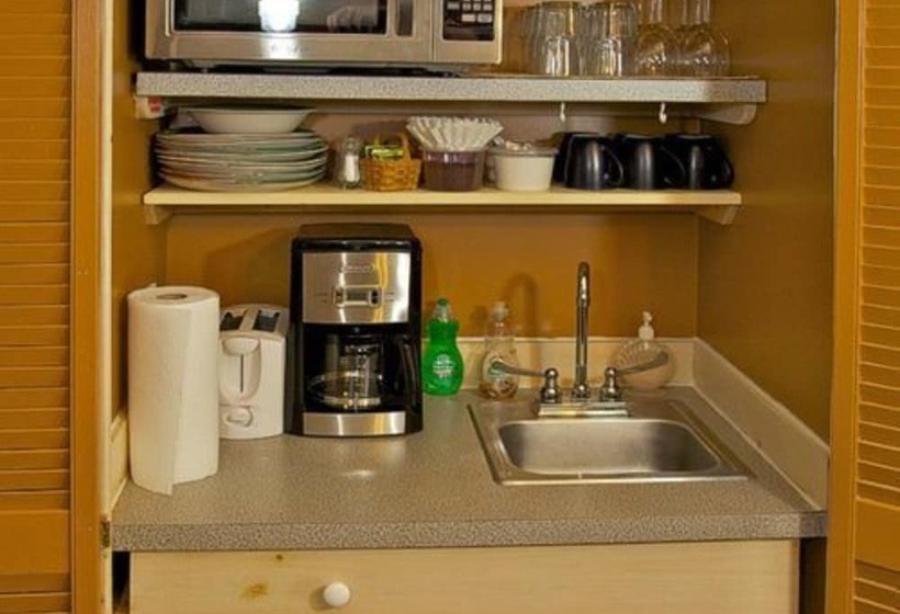 Boyden House Inn B&b