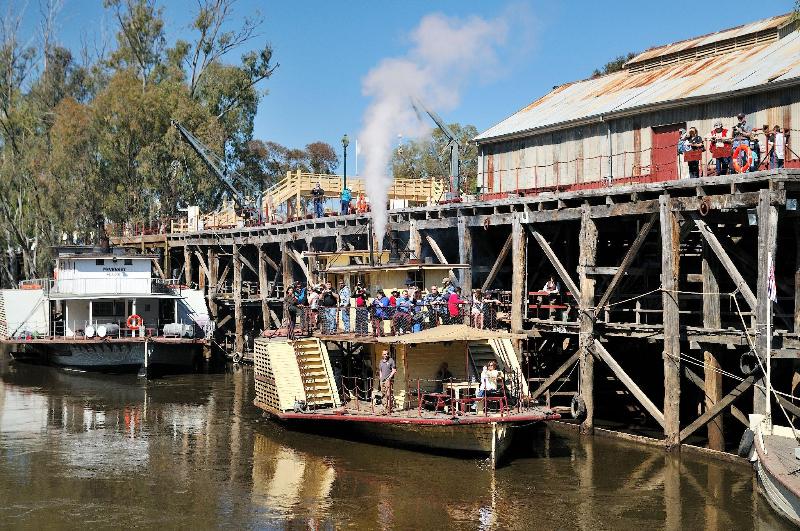Bridges On Meninya Motel & Apartments