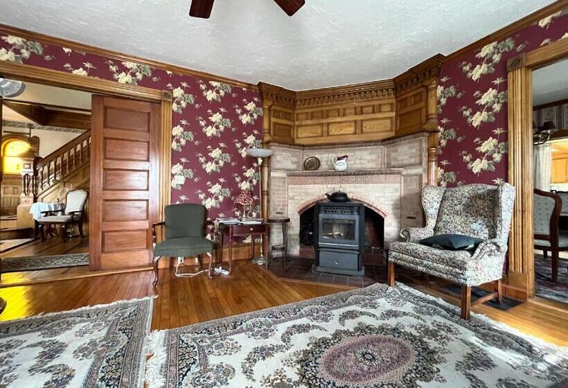 Cheney House Bed & Breakfast