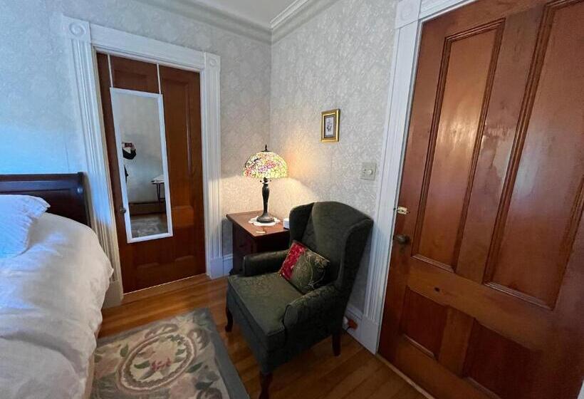 Cheney House Bed & Breakfast