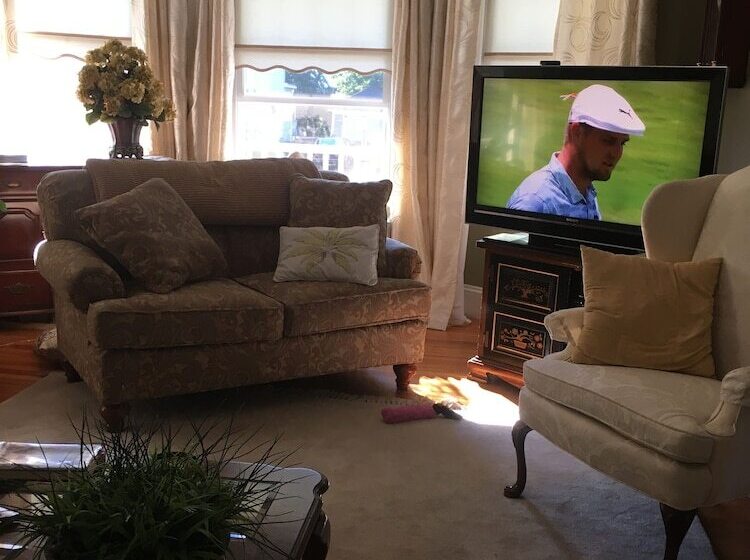 Fleetwood House Bed And Breakfast