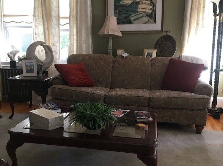 Fleetwood House Bed And Breakfast