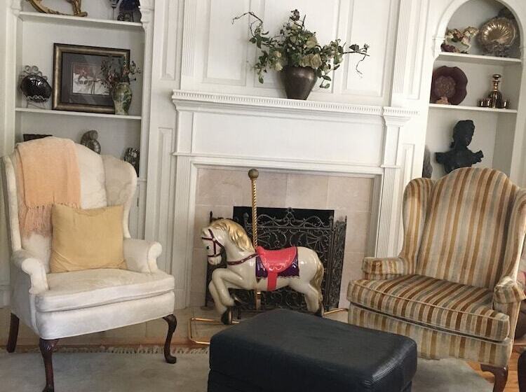 Fleetwood House Bed And Breakfast