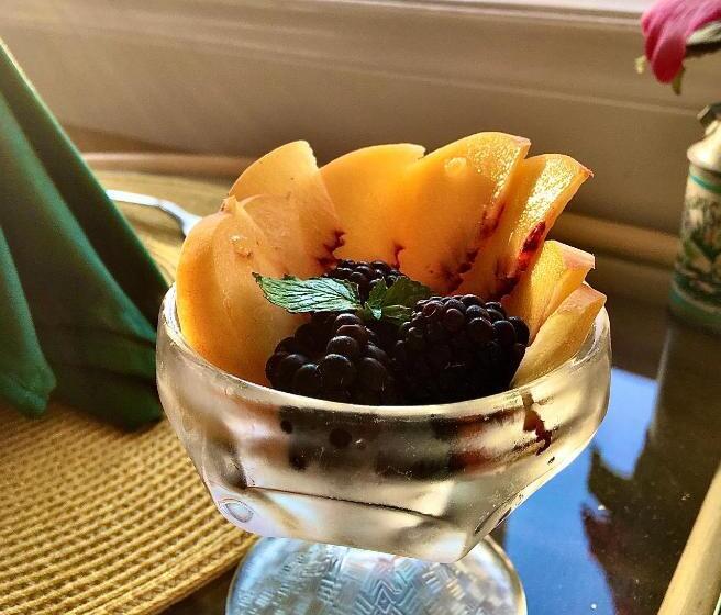 Friendly City Inn B&b