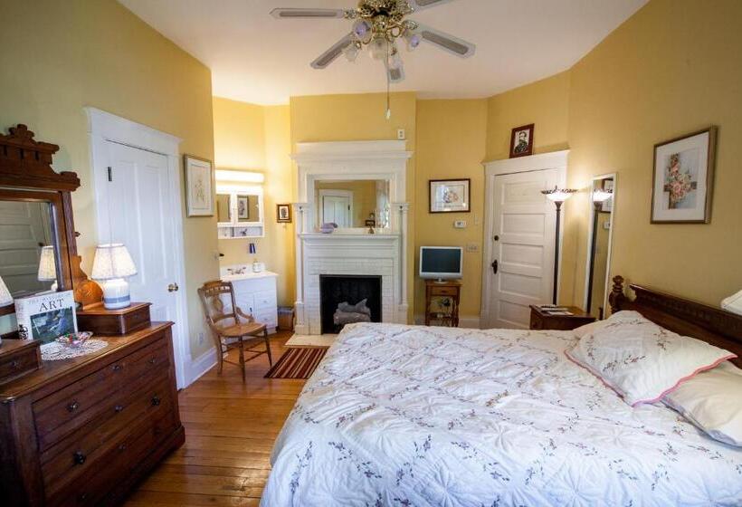 Friendly City Inn B&b