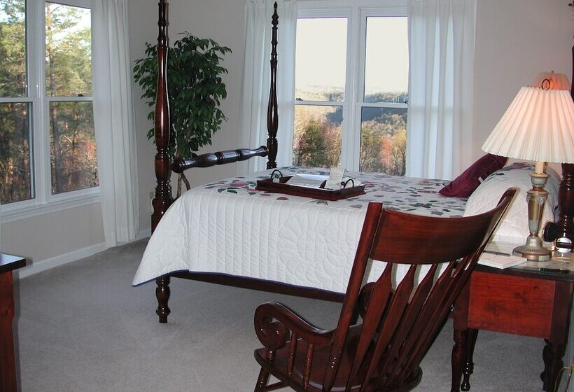 Garden Inn Bed & Breakfast At Bee Rock