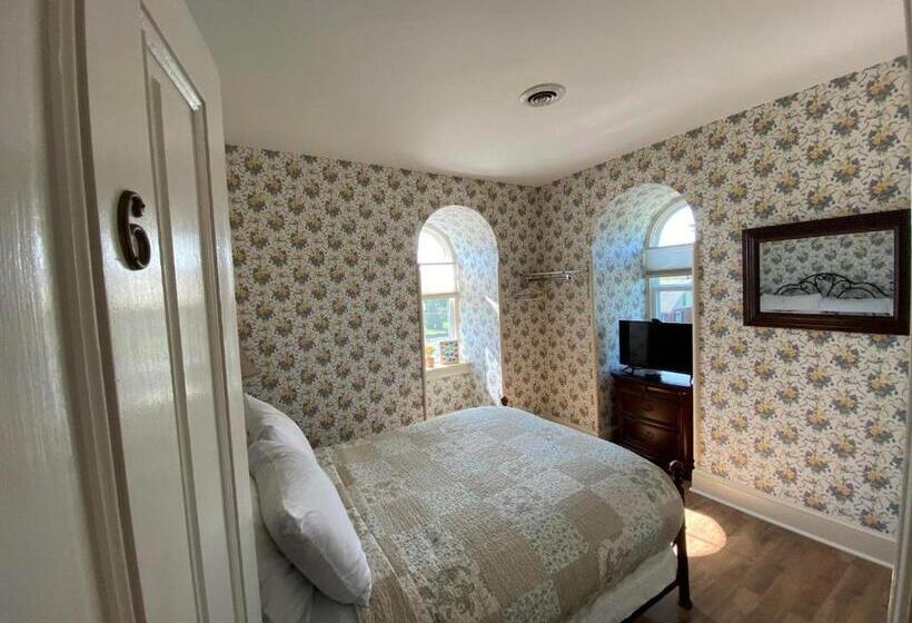 Greystone Manor Bed & Breakfast