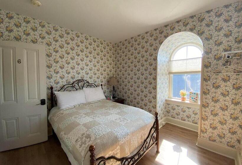 Greystone Manor Bed & Breakfast