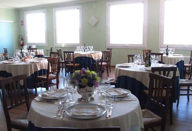 ホテル Albergo Villa Ester