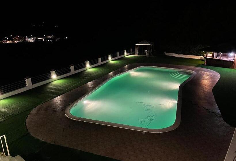 ホテル Albergo Villa Ester