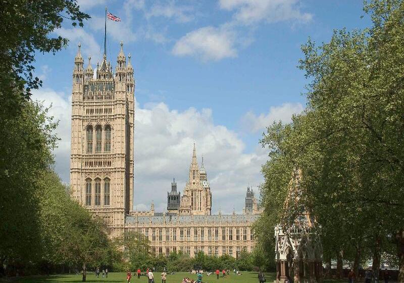 Aparthotel Adagio London Brentford