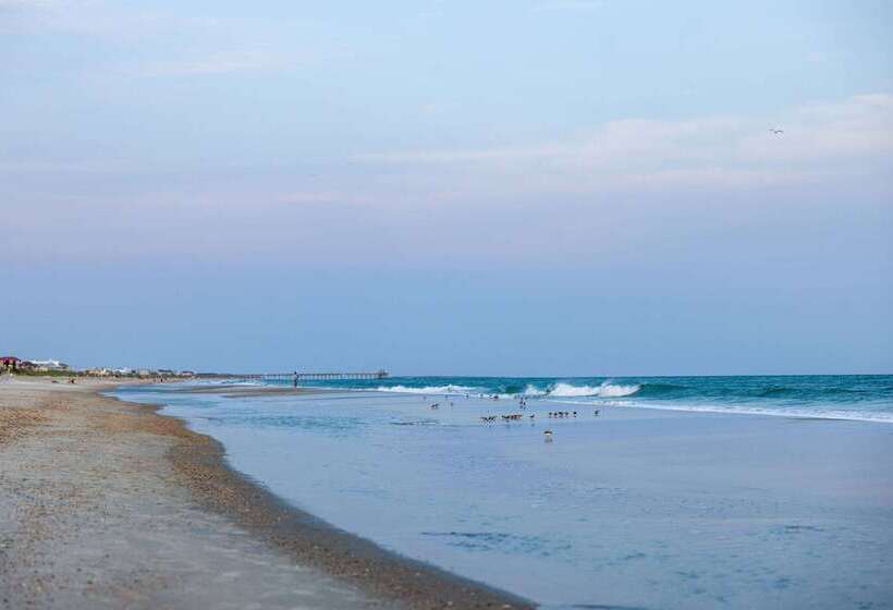 فندق Atlantic Beach Resort, A Ramada By Wyndham