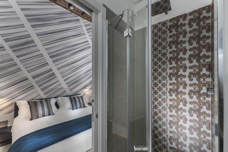 هتل B&b First Floor