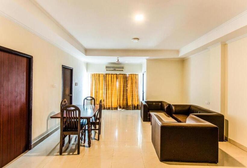 Blossoms Hotel & Service Apartments