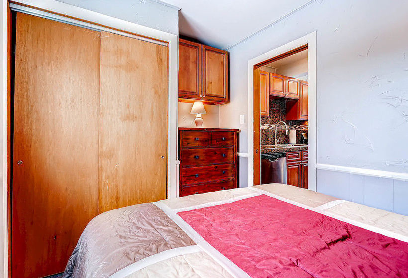 酒店 Park Meadows Lodge