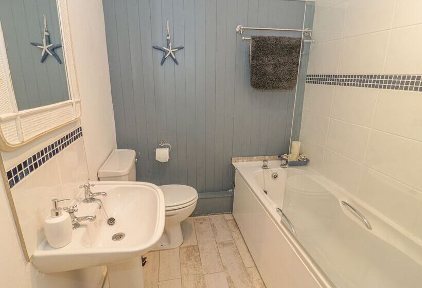 فندق Castle Apartment