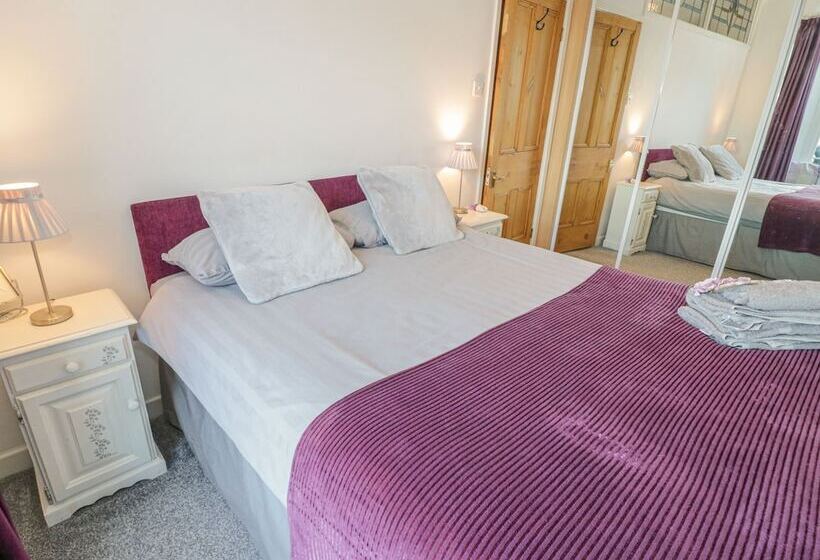 فندق Castle Apartment