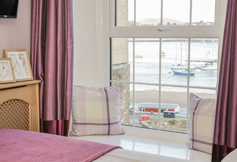 فندق Castle Apartment