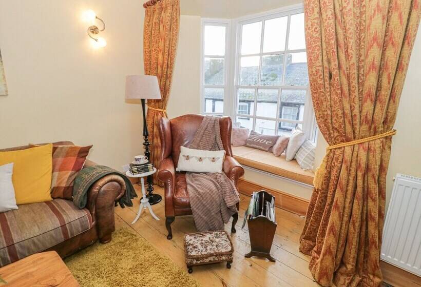 فندق Castle Apartment