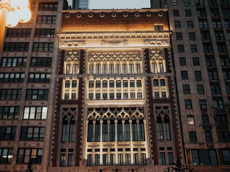 هتل Chicago Athletic Association, Part Of Hyatt