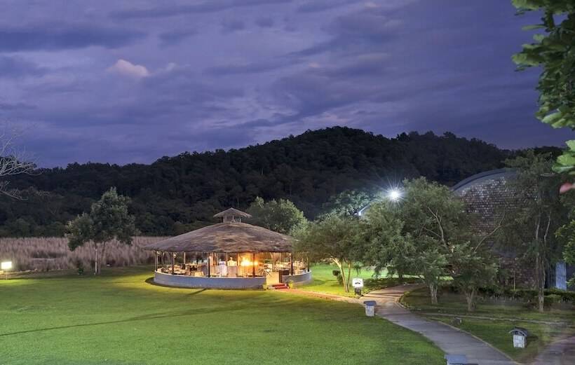 בית מלון כפרי Club Mahindra Corbett