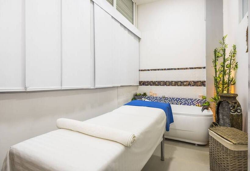 Отель Cosmos Pacifico