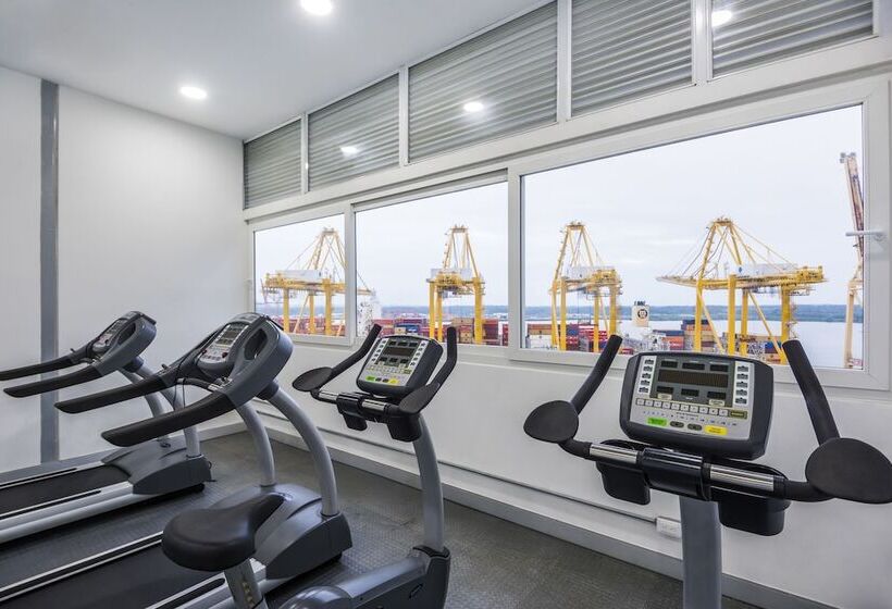 Отель Cosmos Pacifico