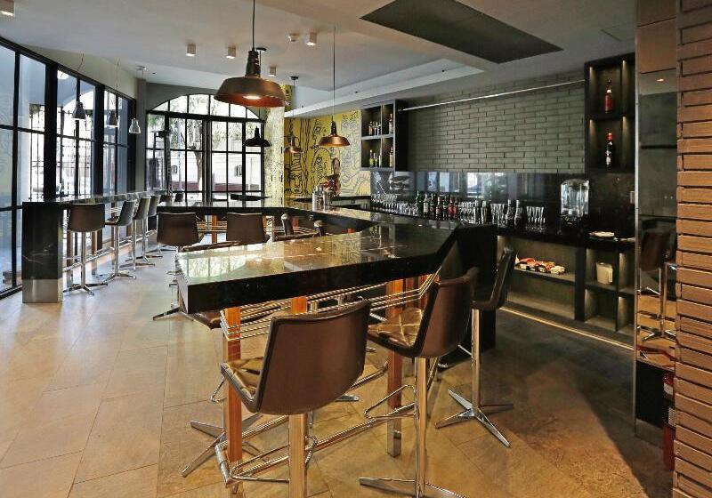 فندق Cumbres Lastarria