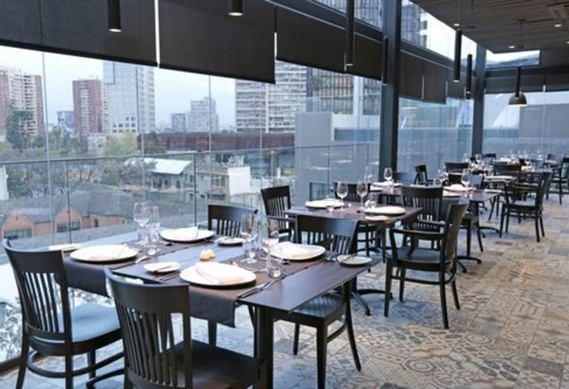 فندق Cumbres Lastarria