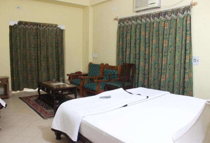 فندق Desert Winds