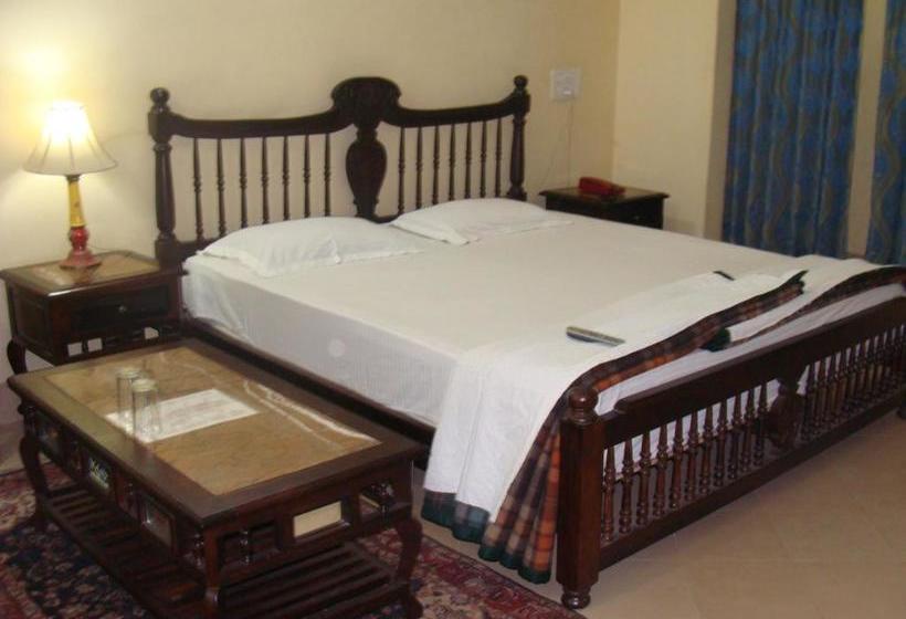 فندق Desert Winds