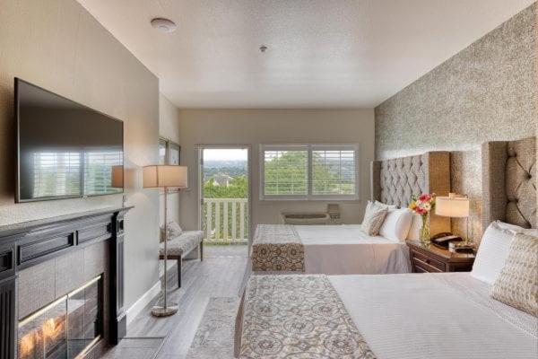 호텔 Geyserville Inn