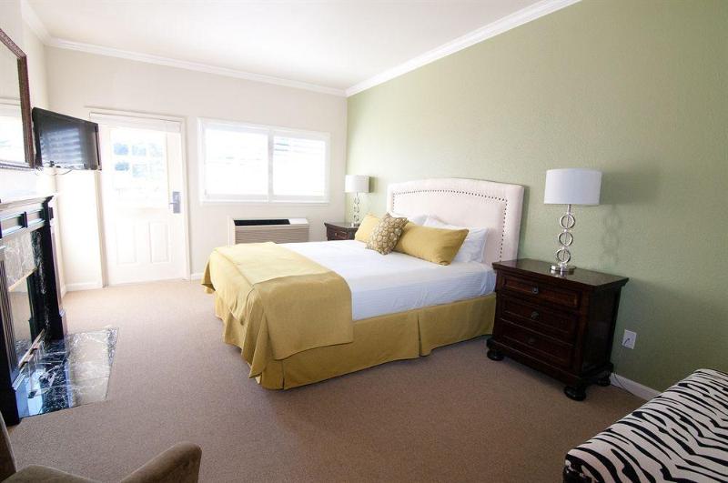 호텔 Geyserville Inn