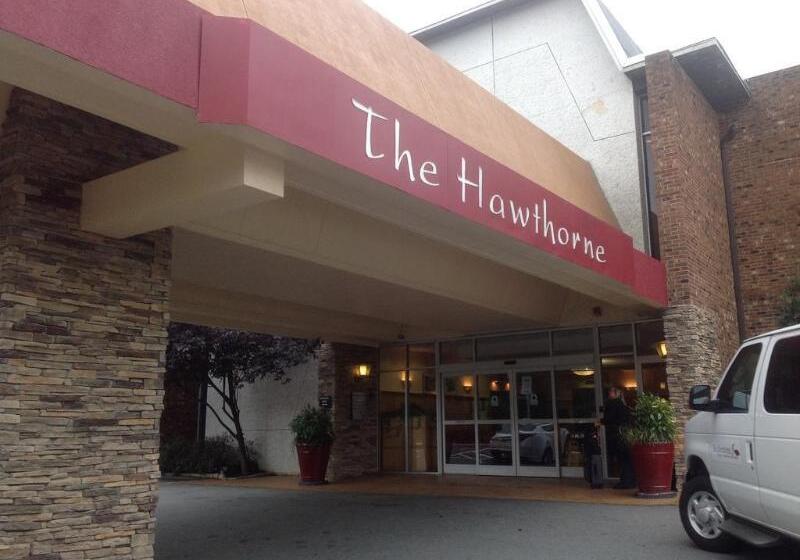 فندق Hawthorne Inn & Conference Center