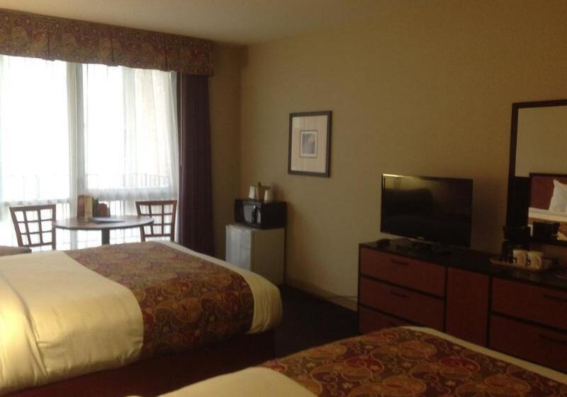 فندق Hawthorne Inn & Conference Center