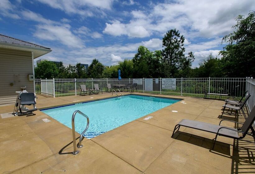 فندق Hometown Innringgold