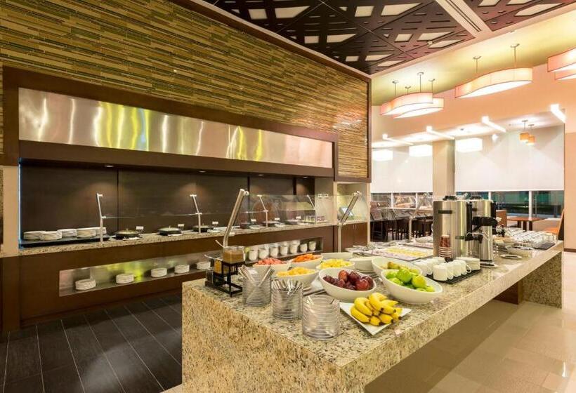 בית מלון כפרי Courtyard By Marriott Ciudad Del Carmen Campeche