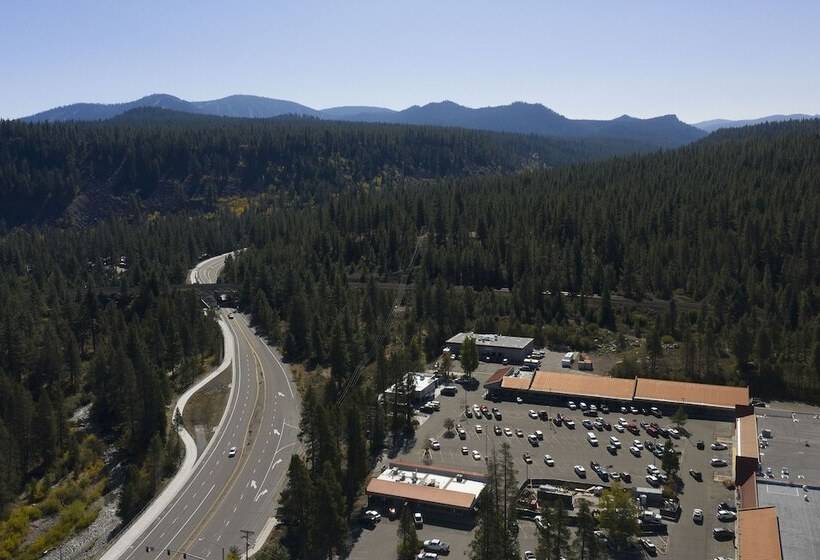 فندق Inn At Truckee