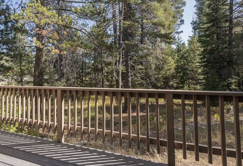 فندق Inn At Truckee