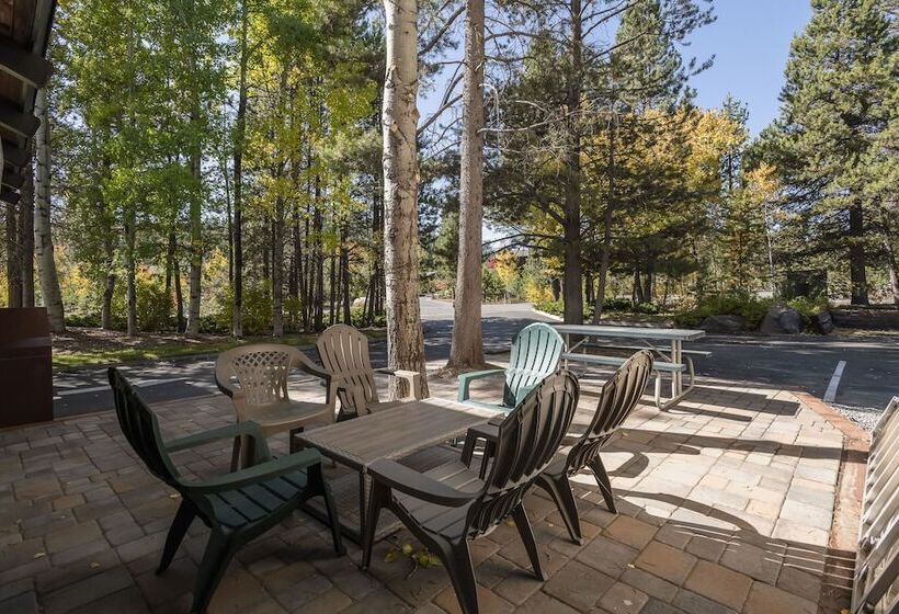 فندق Inn At Truckee