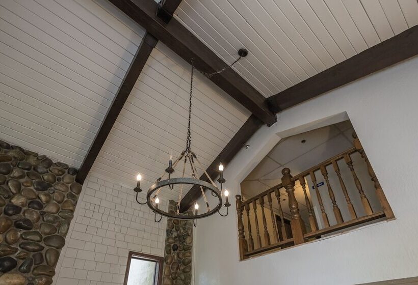 فندق Inn At Truckee