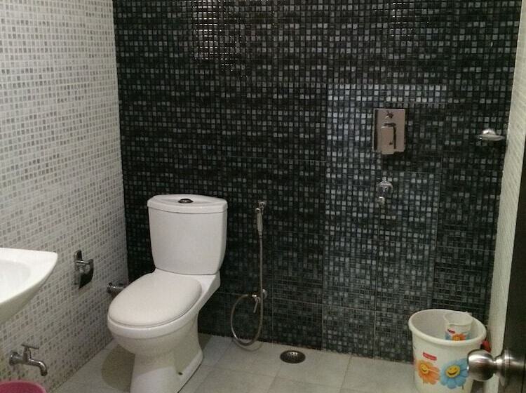 Отель Love Kush